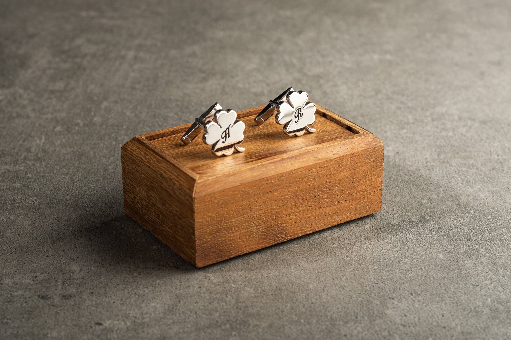 Lucky clover silver cufflinks in a premium Magnolia Men gift box