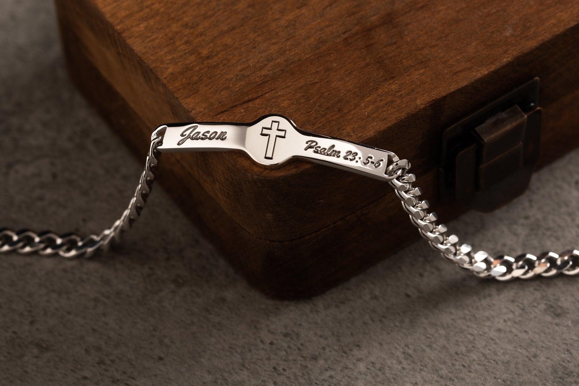 Custom ID bracelet in a premium Magnolia Men signature gift box