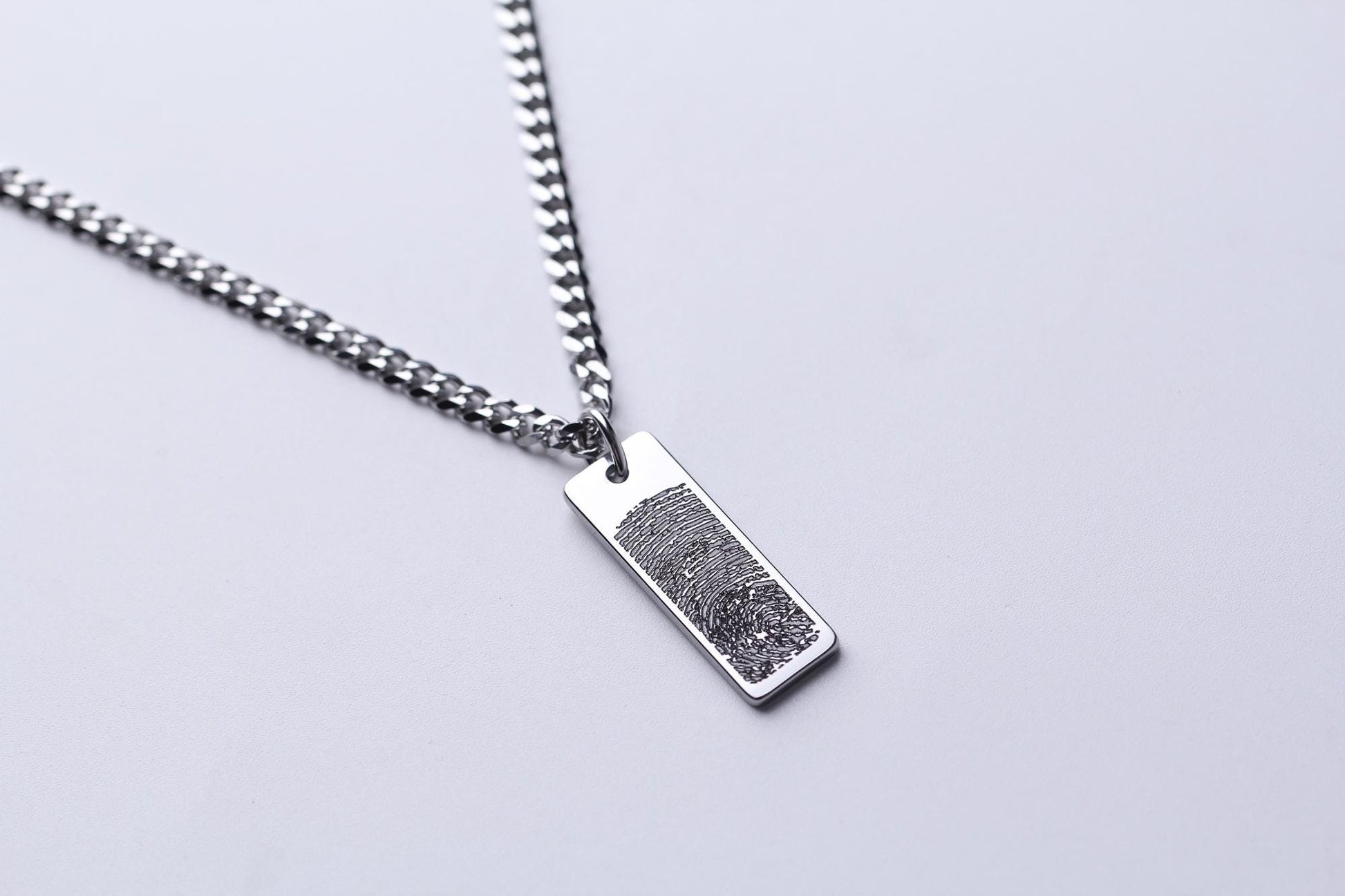 Personalized fingerprint necklace in a premium Magnolia Men gift box